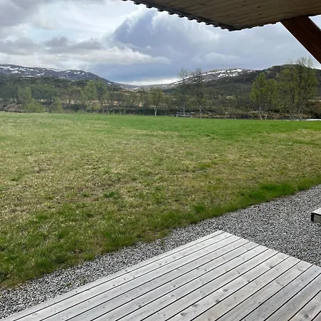 New! Mountain Close To Hardangervidda איידפיורד